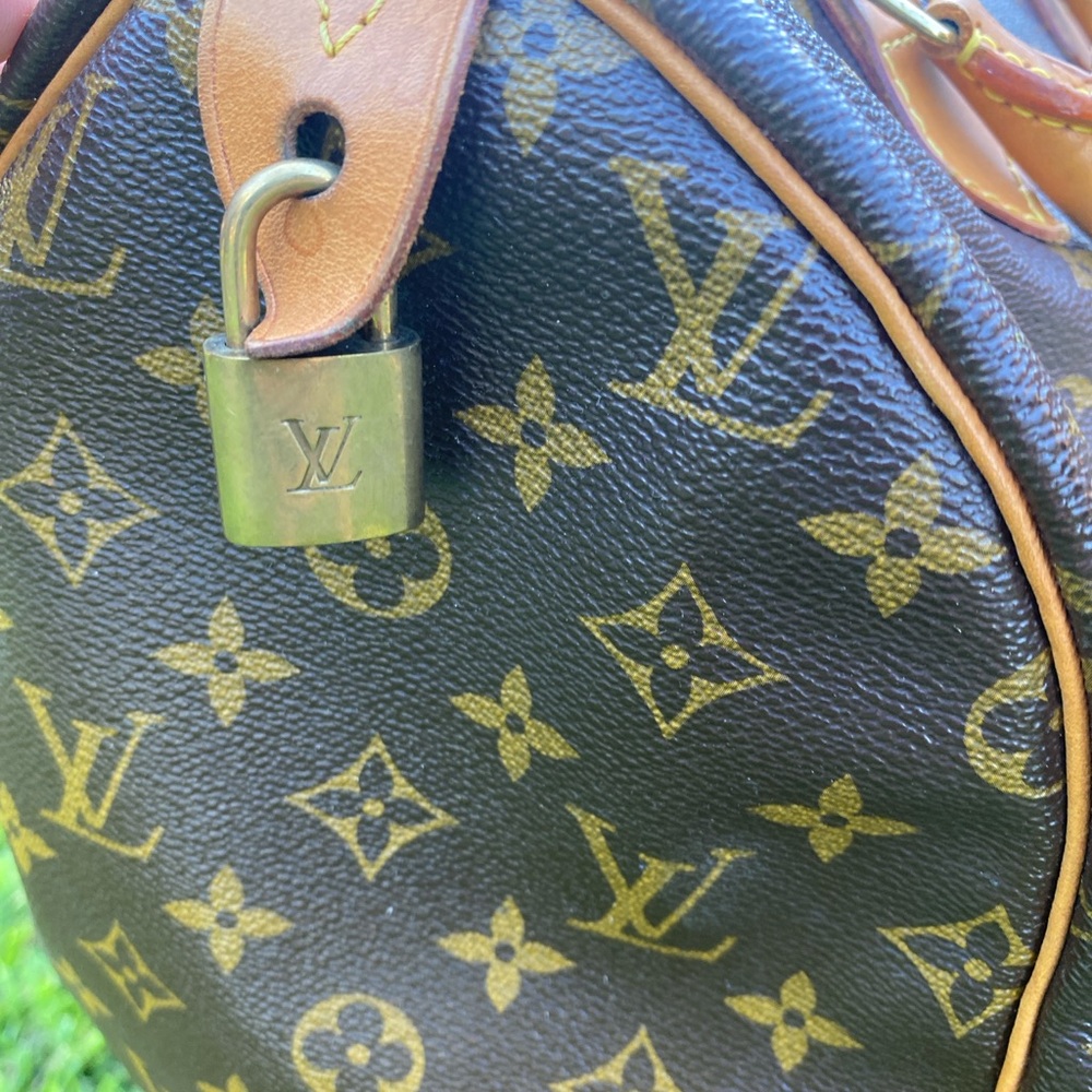 Louis Vuitton Speedy 30 Monogram - Picture 6 of 6